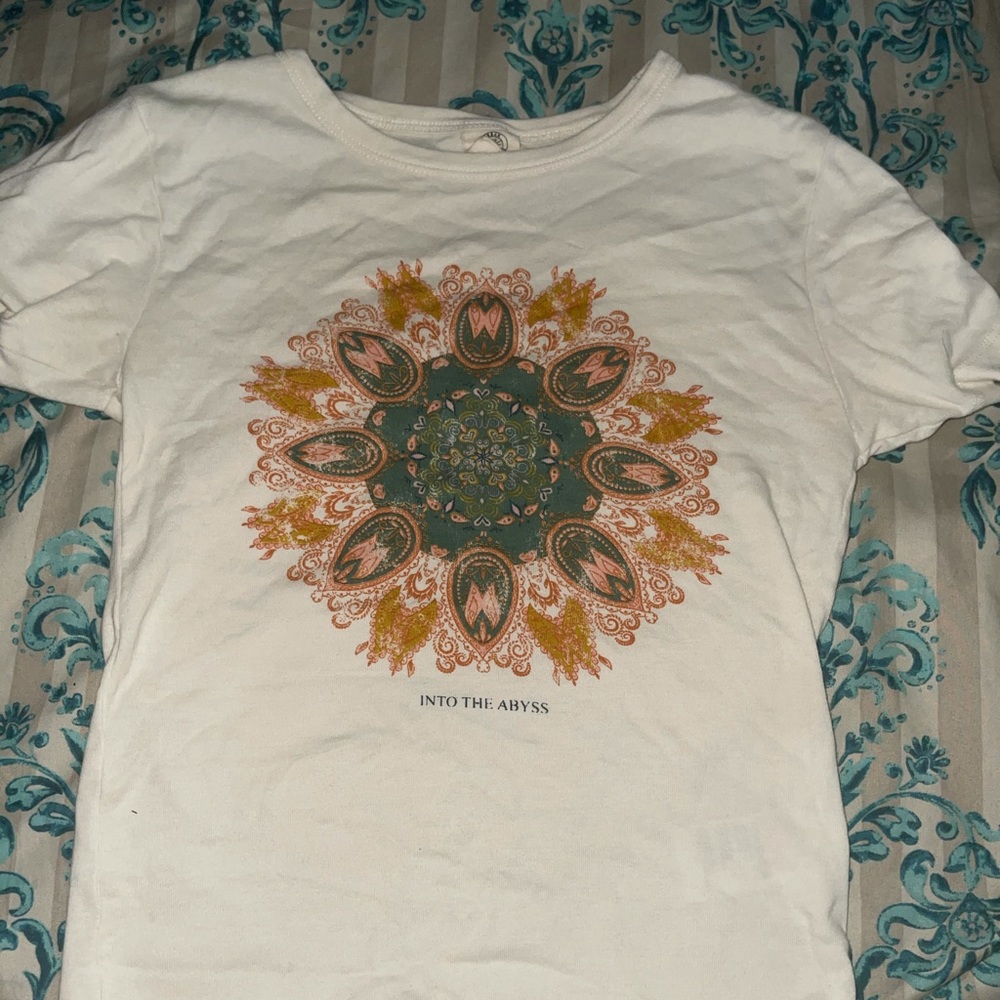 UO Ribbed Graphic Tee